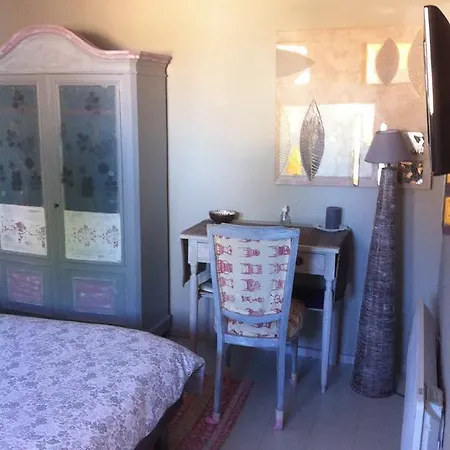 La Vigne Studio Near Saint Emilion 公寓 *